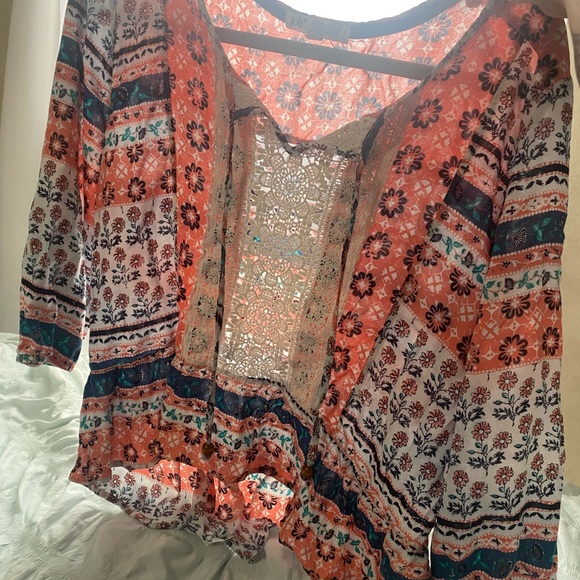 Jolt boho top with lace - Picture 2 of 3